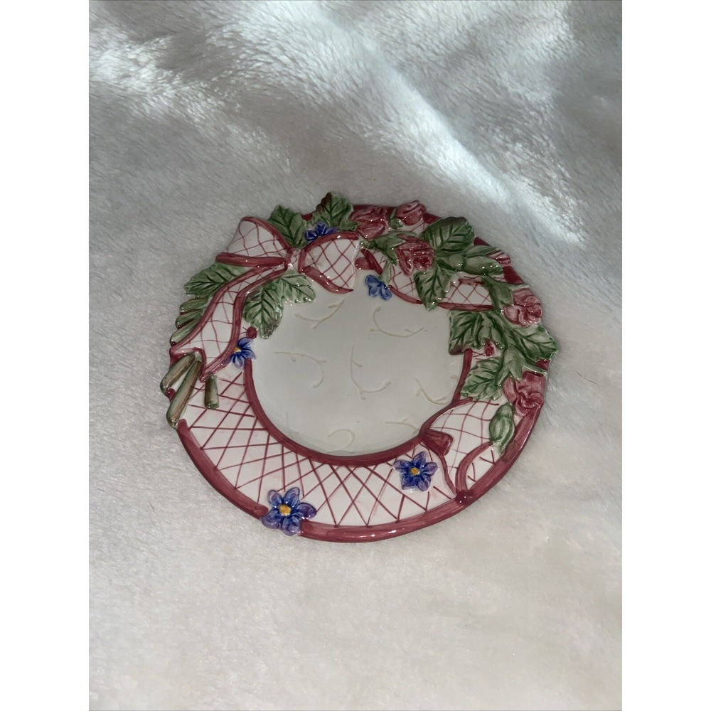 Fits And Floyd Christmas Ribbon Plate